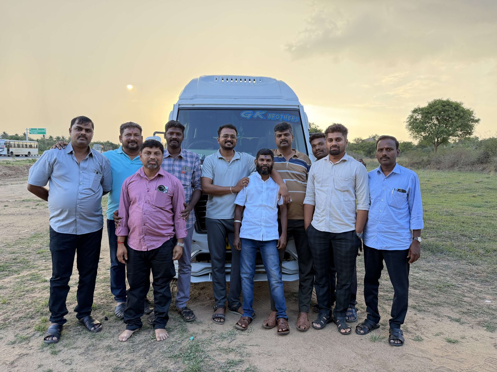 GK Brothers Holidays Coimbatore vehicle rental & South India tour photo 2