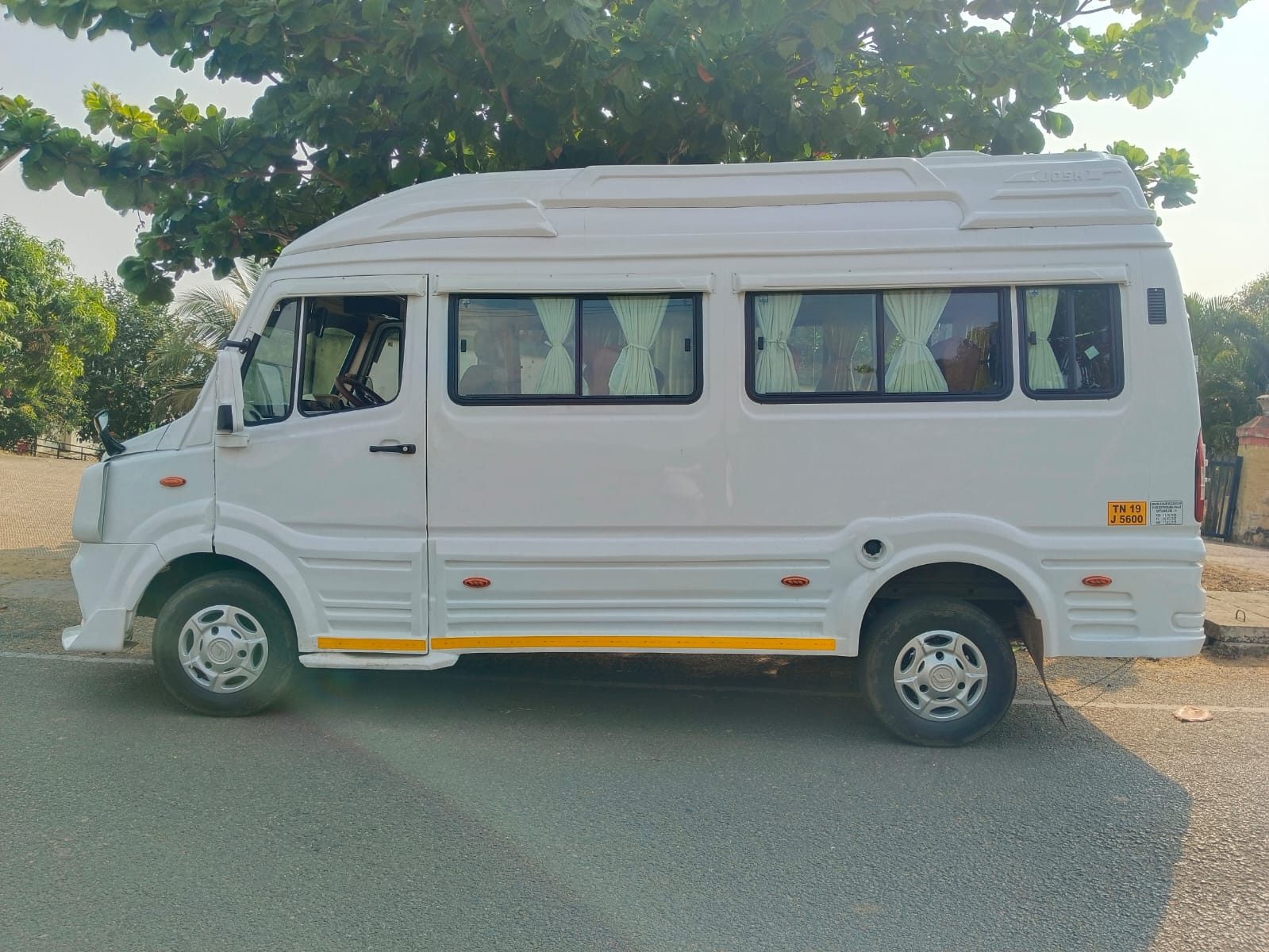 GK Brothers Holidays Coimbatore vehicle rental & South India tour photo 4